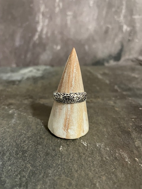 STK12 Marlowe Cut Out Stacking Ring