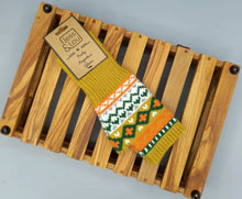 Load image into Gallery viewer, Jess &amp; Lou Gloves
