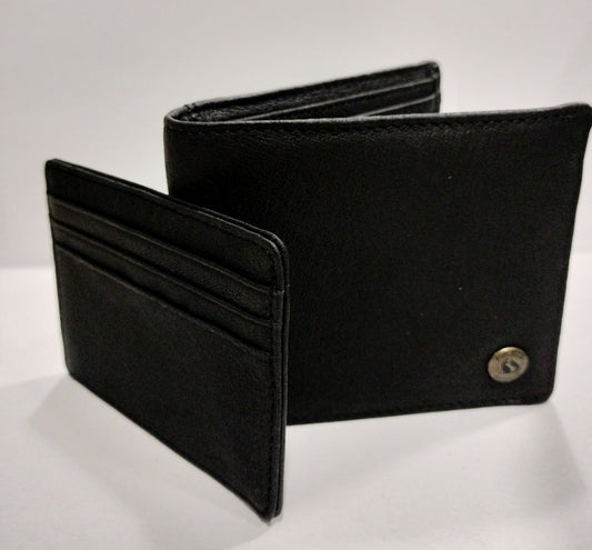 Foxfield leather Scafell wallet in Black