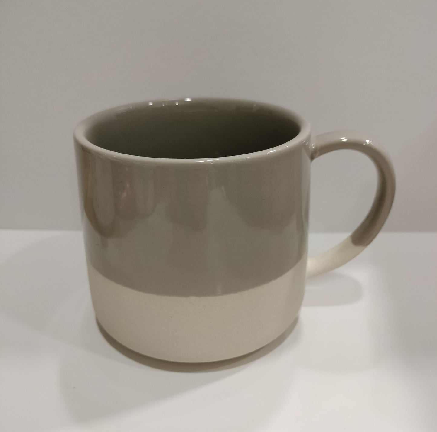 Captivate Mugs