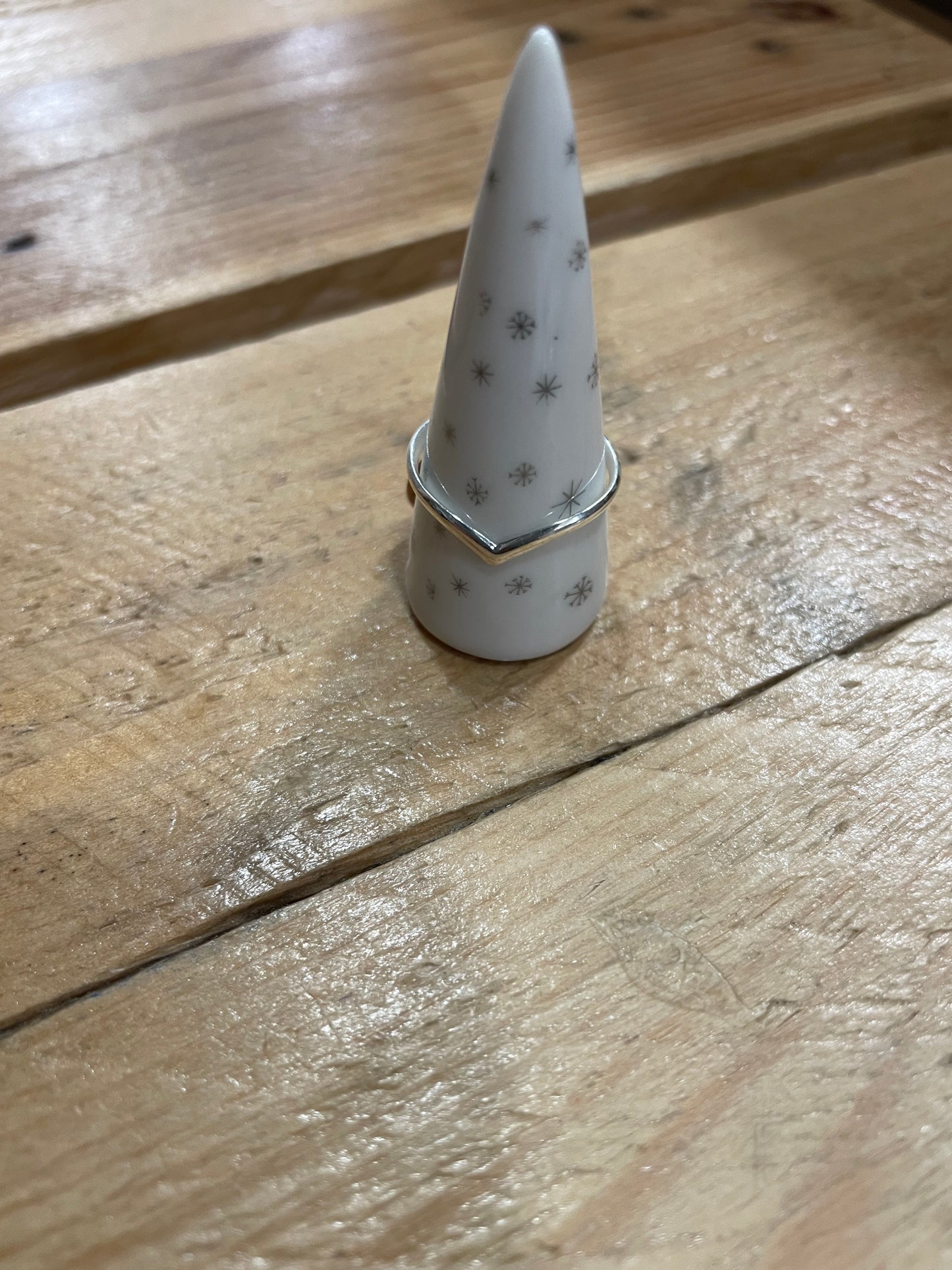 Bria Small Wishbone stacking ring - Size 7