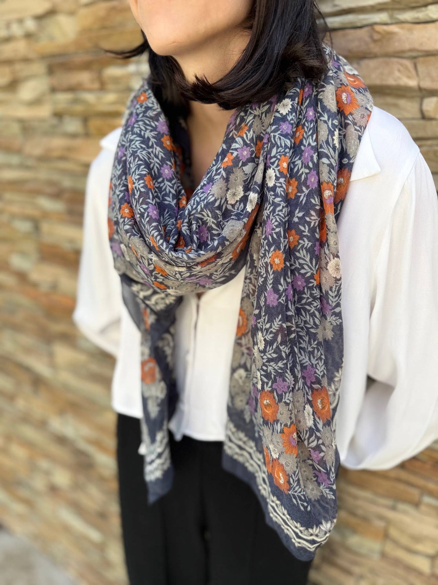 Women's square scarf Liberty pattern 100% polyester wool effect