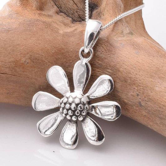 P1095 - 925 silver daisy pendant