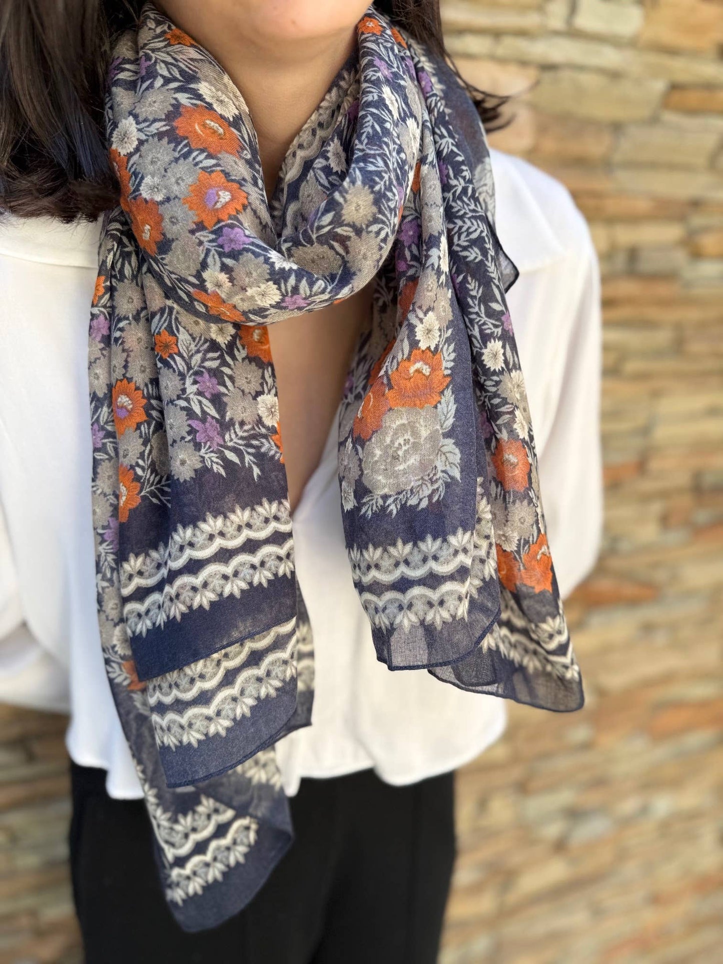 Women's square scarf Liberty pattern 100% polyester wool effect
