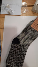 Load image into Gallery viewer, Mens Jess &amp; Lou Socks