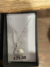 Load image into Gallery viewer, Silver Pendants
